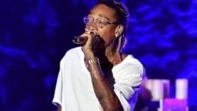 Wiz Khalifa $100,000 Gold Rolex Gets SNATCHED While Performing in Brazil.