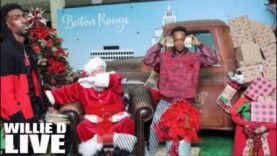 Merry Xmas DUMMY! Man Arrested After Photos With Santa Claus Went Viral