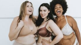 Are Modern Women Out of Time? ©